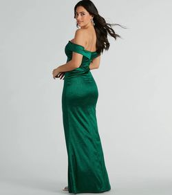 Style 05002-8395 Windsor Green Size 8 Satin 05002-8395 Bridesmaid Side slit Dress on Queenly