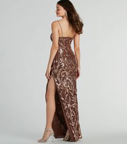 Style 05002-7156 Windsor Brown Size 0 Padded Wedding Guest Tall Height Side slit Dress on Queenly