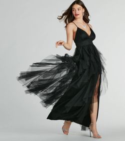 Style 05002-8148 Windsor Black Size 0 05002-8148 Tulle Plunge Floor Length Side slit Dress on Queenly