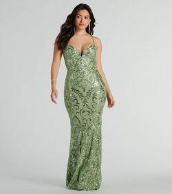 Style 05002-8206 Windsor Green Size 0 Floor Length V Neck Sheer Mermaid Dress on Queenly