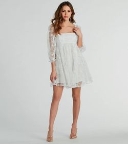 Style 05101-3357 Windsor White Size 4 Sleeves Embroidery Tall Height Straight Dress on Queenly