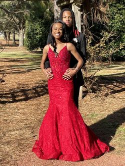 La femme Bright Red Size 0 Prom Floor Length Pageant Mermaid Dress on Queenly