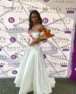 Sherri Hill White Size 4 Pageant Cotillion Ball gown on Queenly