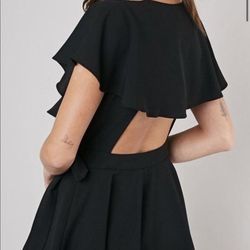 DO+BE Black Size 4 Mini Backless Cocktail Dress on Queenly