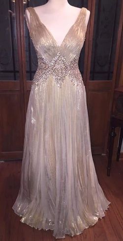 Sherri Hill Nude Size 6 Straight Dress on Queenly