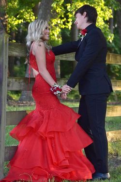 Ellie Wilde Red Size 4 Prom Jersey Mermaid Dress on Queenly