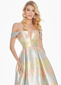 Style 1570 Ashley Lauren Silver Size 2 Ombre 50 Off A-line Dress on Queenly