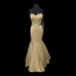Style 1487 Ashley Lauren Gold Size 12 Shiny Sweetheart Jersey Mermaid Dress on Queenly