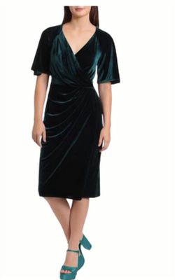 Style 1-3188943735-1498 Maggy London Green Size 4 Jersey Mini Velvet V Neck Tall Height Cocktail Dress on Queenly