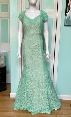 Style RQ7233 Mayqueen Light Green Size 12 Plus Size Rq7233 Mermaid Dress on Queenly