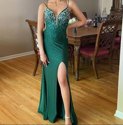 Gipper Prom Green Size 2 Jewelled Pageant Floor Length Ball gown on Queenly