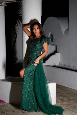 Style 232GL1479 Terani Couture Green Size 6 Emerald Jersey Pageant One Shoulder Prom Side slit Dress on Queenly