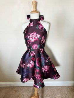 Sequin Hearts Multicolor Size 4 Pockets Floral Cocktail Dress on Queenly