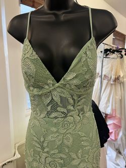 Style 31288 La Femme Green Size 2 Jersey Side slit Dress on Queenly