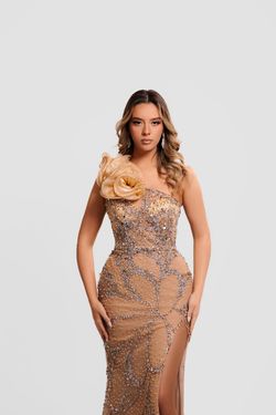 Style Flora Minna Fashion Gold Size 0 Flora One Shoulder Side slit Dress on Queenly