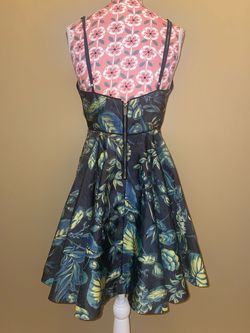 Silence + Noise Multicolor Size 6 Prom Cocktail Dress on Queenly