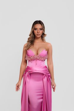 Style Elodina Minna Fashion Pink Size 8 Train Overskirt Black Tie Straight Dress on Queenly