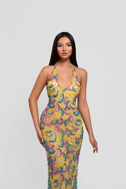 Style Saraga Minna Fashion Yellow Size 4 Plunge Tall Height Pattern Mermaid Dress on Queenly