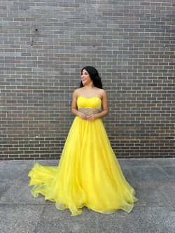 Jovani Yellow Size 4 Free Shipping Ball gown on Queenly