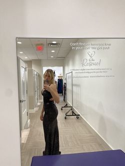Windsor Black Size 2 Floor Length Mermaid Dress on Queenly