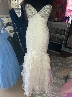 White Size 0 Mermaid Dress on Queenly