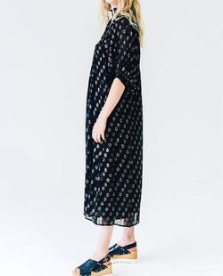 Style 1-1466736932-2696 Never a Wallflower Black Size 12 High Neck V Neck Sleeves Free Shipping Cocktail Dress on Queenly