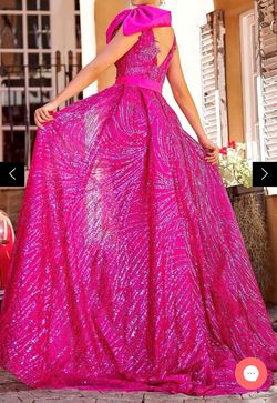 Style 23169 Portia and Scarlett Hot Pink Size 8 Fitted Homecoming Sleeves Cocktail Dress on Queenly