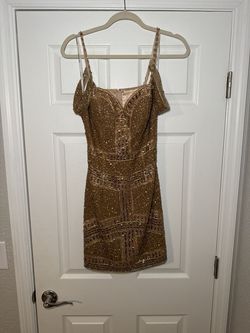 Sherri Hill Gold Size 4 Embroidery Nightclub 50 Off Cocktail Dress on Queenly