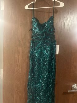 Style Ele-S-EME-EVE Alamour The Label Light Green Size 4 Square Neck Floor Length Mermaid Dress on Queenly