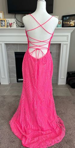 Style Rated pg Promgirl Pink Size 12 Plunge Short Height Mermaid Dress on Queenly