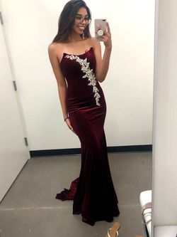 Johnathan Kayne Red Size 0 Prom Free Shipping Mermaid Dress on Queenly