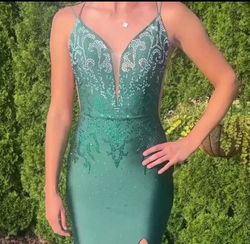 Amarra Green Size 4 Plunge Floor Length Prom 50 Off A-line Dress on Queenly