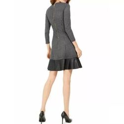 Michael Kors Black Size 0 Sleeves Cocktail Dress on Queenly
