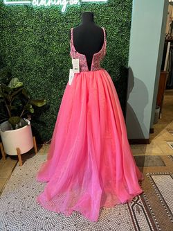 Style 54976 Sherri Hill Pink Size 4 Floor Length Ball gown on Queenly