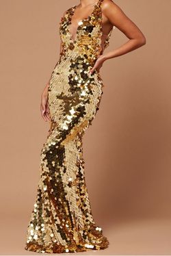 Fashion Nova Gold Size 4 Jersey Floor Length Mermaid Dress on Queenly