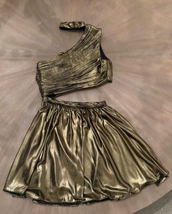 Gold Size 0 Cocktail Dress on Queenly