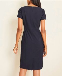 Ann Taylor Blue Size 4 Straight Square Neck Mini Cocktail Dress on Queenly