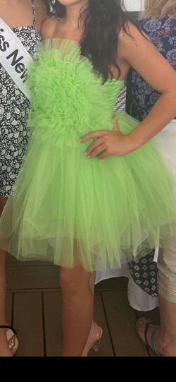 Style 194062cw Akira Green Size 4 Pageant Mini Cocktail Dress on Queenly