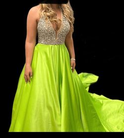 Style 11071 Ashley Lauren Green Size 2 Jewelled Pageant Floor Length Ball gown on Queenly