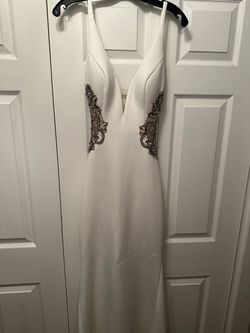 Faviana White Size 8 Wedding Jewelled Pageant Floor Length A-line Dress on Queenly