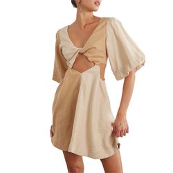 Style 1-234702376-2791 SOVERE Nude Size 12 Plunge Plus Size Cocktail Dress on Queenly