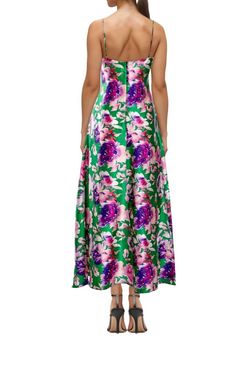 Style 1-356830179-3471 DELFI COLLECTIVE Green Size 4 V Neck Floral Cocktail Dress on Queenly