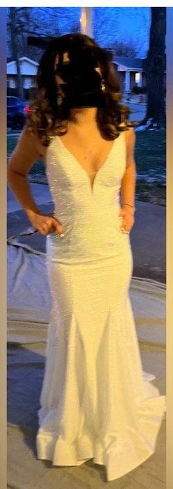 Sherri Hill White Size 0 Plunge Formal Dance Floor Length Mermaid Dress on Queenly