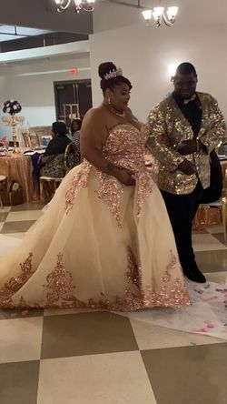 Gold Size 26 Ball gown on Queenly