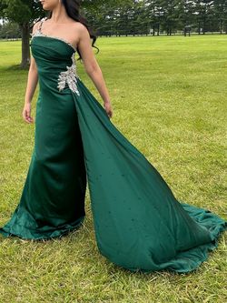 Portia and Scarlett Green Size 8 One Shoulder Pageant Mermaid Dress on Queenly