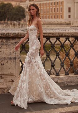 Sherri Hill White Size 0 Strapless Wedding Train Mermaid Dress on Queenly
