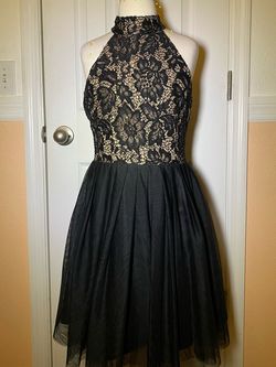 B. Darlin Black Size 2 Prom Cocktail Dress on Queenly