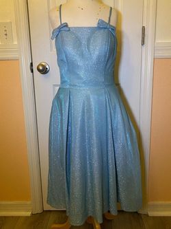 Jovani Blue Size 2 Square Homecoming Cocktail Dress on Queenly