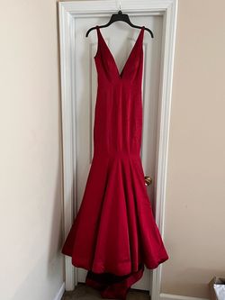 Sherri Hill Red Size 4 Prom Tall Height Plunge Mermaid Dress on Queenly