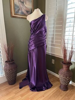 Cinderella Divine Purple Size 28 Floor Length Plunge Jersey A-line Dress on Queenly